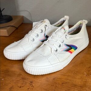 BLOWFISH PRIDE SNEAKERS